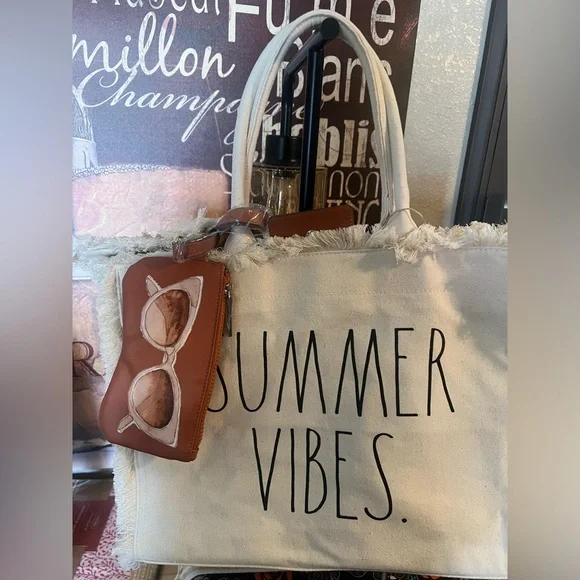 🆕 Rae Dunn SUMMER VIBES Fryed Edge 3 in 1 Tassel Beach Tote Bag - Picture 4 of 17